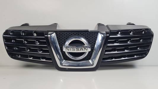 REJILLA DELANTERA 62310JD00B NISSAN QASHQAI (J10) Autodesguaces Alicante