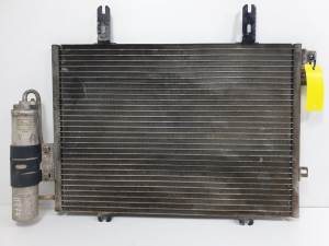 CONDENSADOR / RADIADOR AIRE ACONDICIONADO 8200221131 RENAULT KANGOO (F/KC) Autodesguaces Alicante