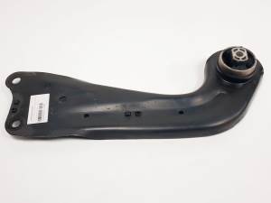 BRAZO SUSPENSION INFERIOR TRASERO DERECHO 5Q0505226 SKODA SUPERB (3V3) Autodesguaces Alicante