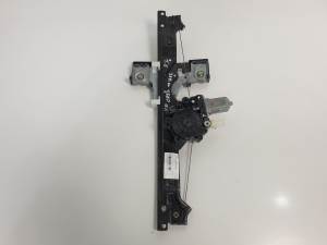 ELEVALUNAS TRASERO IZQUIERDO 55394229AC JEEP GR. CHEROKEE (WH) Autodesguaces Alicante