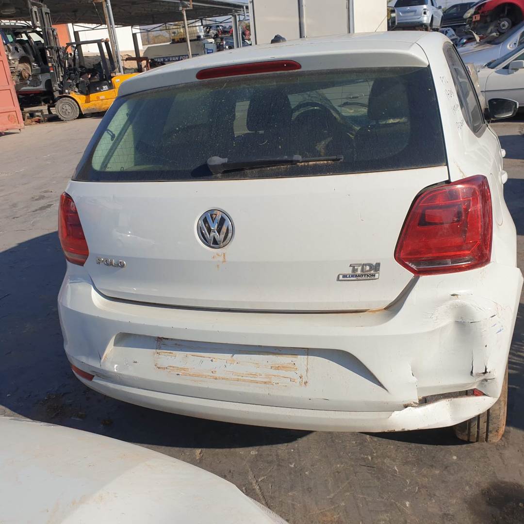 VOLKSWAGEN POLO (6C1) (2014 - 2017)