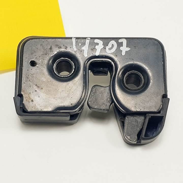 CERRADURA MALETERO / PORTON - 1E0827505A - VOLKSWAGEN - GOLF III CABRIO (1E7)