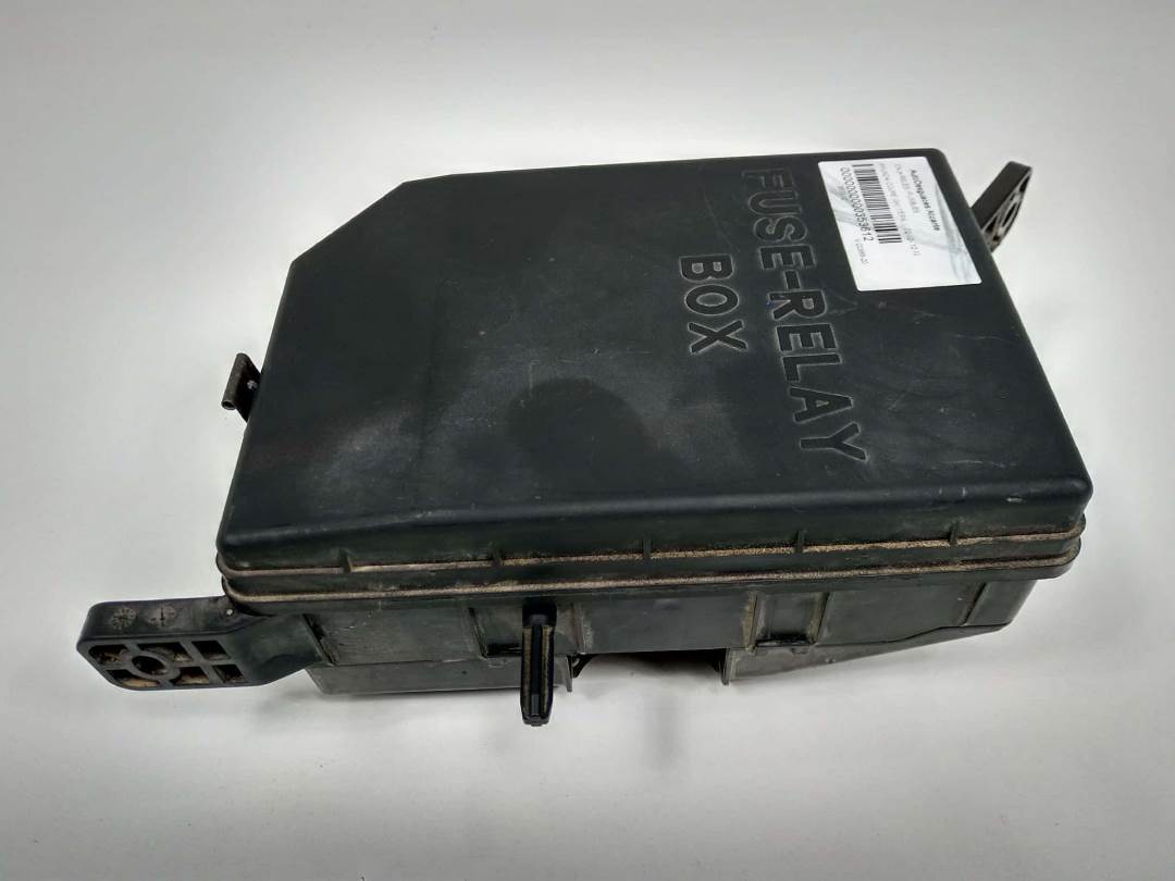 CAJA RELES / FUSIBLES - 912102D010 - HYUNDAI - COUPE (GK)