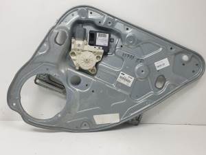 ELEVALUNAS TRASERO DERECHO 984871111 FORD FOCUS BERLINA (CAP) Autodesguaces Alicante