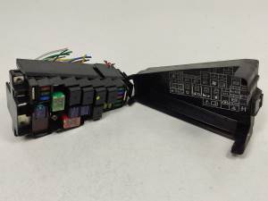 CAJA PRECALENTAMIENTO HONDA JAZZ (GD1/5) Autodesguaces Alicante
