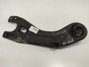BRAZO SUSPENSION INFERIOR TRASERO DERECHO HYUNDAI I30 (GD) Autodesguaces Alicante