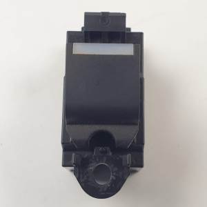 MANDO ELEVALUNAS TRASERO DERECHO LAND ROVER RANGE ROVER VELAR Autodesguaces Alicante