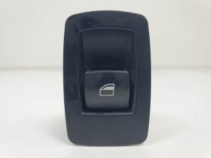 MANDO ELEVALUNAS DELANTERO DERECHO 159798002866B BMW SERIE 3 COUPE (E92) Autodesguaces Alicante