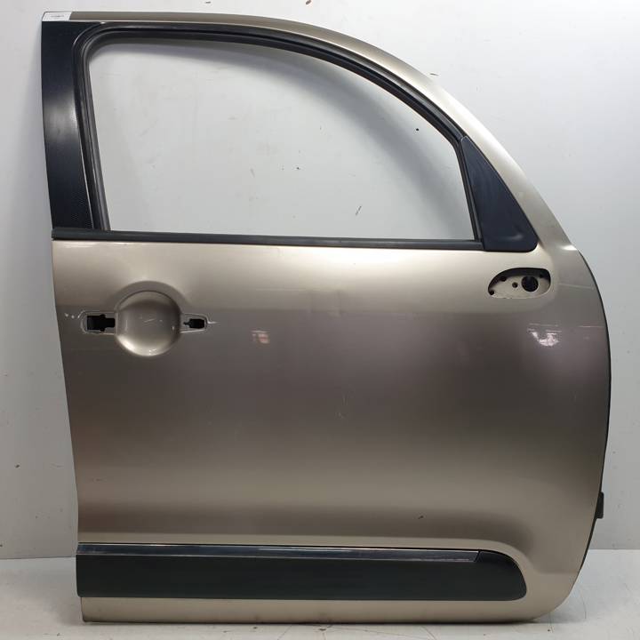 PUERTA DELANTERA DERECHA CITROEN C3 PICASSO Autodesguaces Alicante