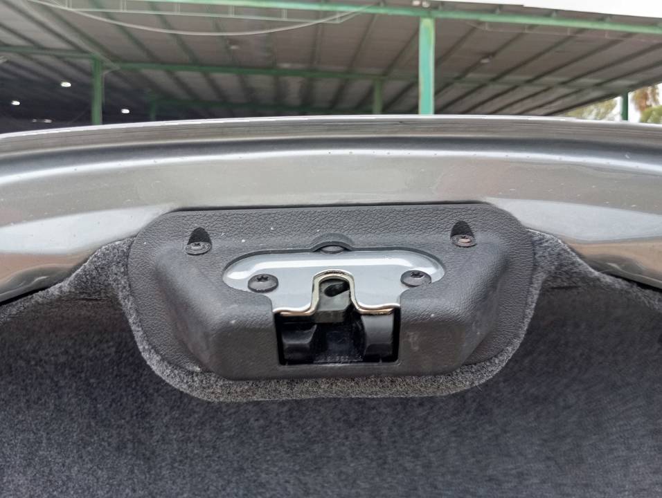 CERRADURA MALETERO / PORTON