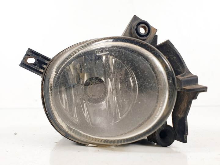 FARO ANTINIEBLA IZQUIERDO 8E0941700C AUDI A4 BERLINA (8E) Autodesguaces Alicante