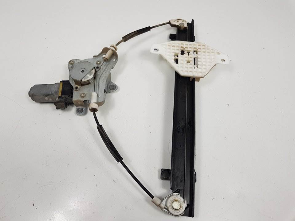 ELEVALUNAS TRASERO DERECHO - 98840CZ010 - SSANGYONG - KORANDO