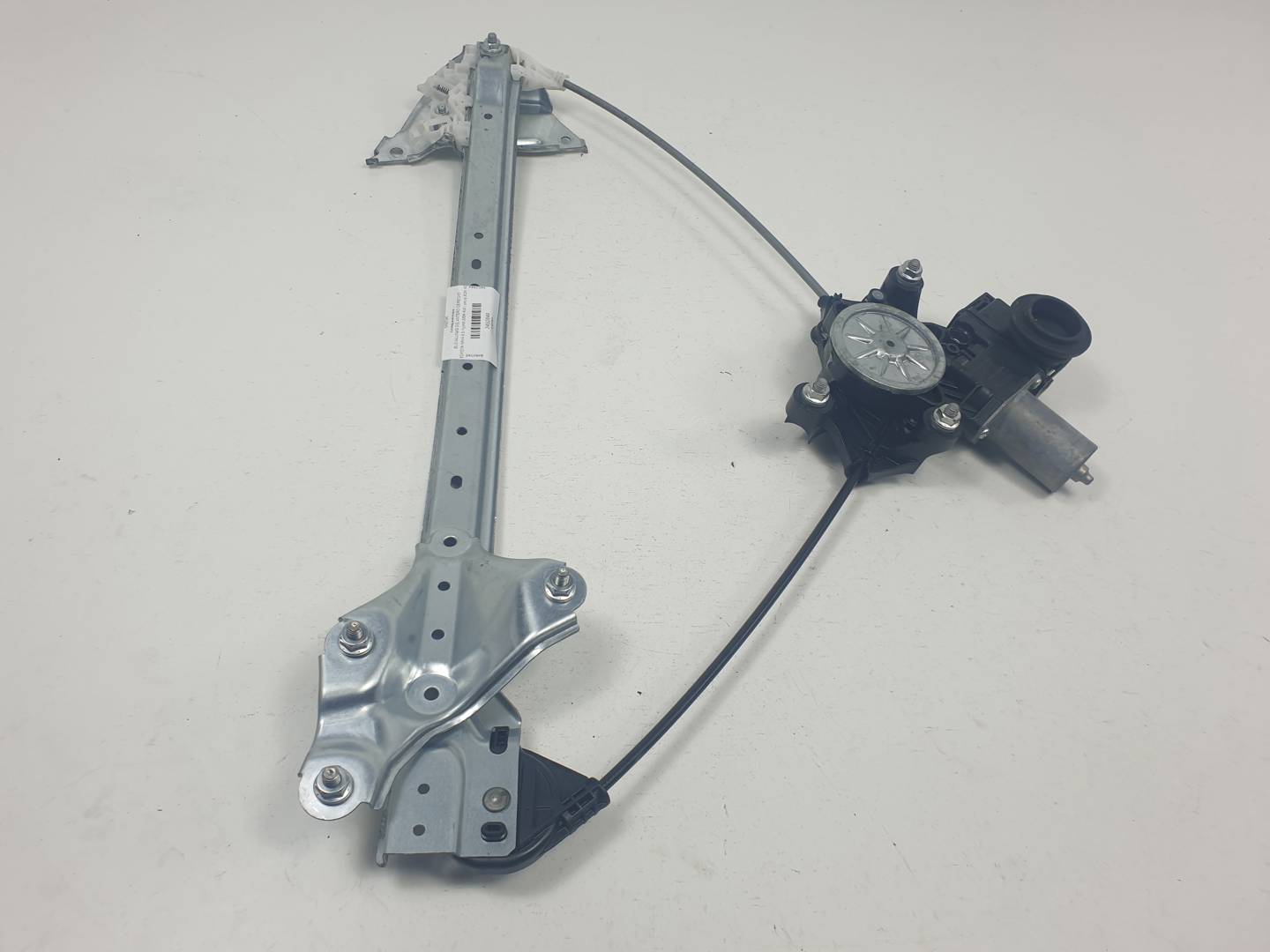 ELEVALUNAS DELANTERO DERECHO - 8571042140 - TOYOTA - RAV4