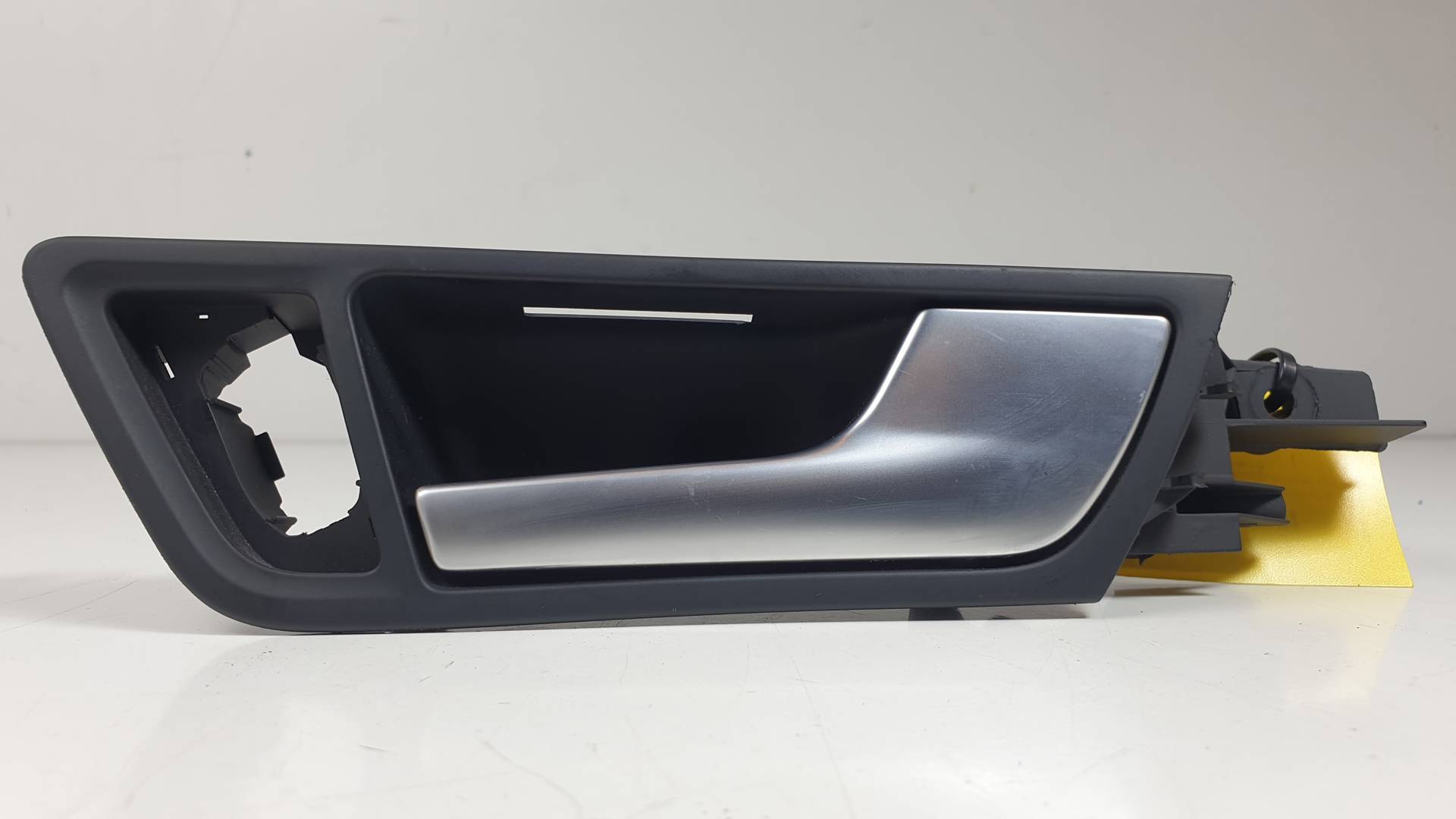 MANETA INTERIOR TRASERA DERECHA - 8R0839020 - AUDI - SQ5 (8R)