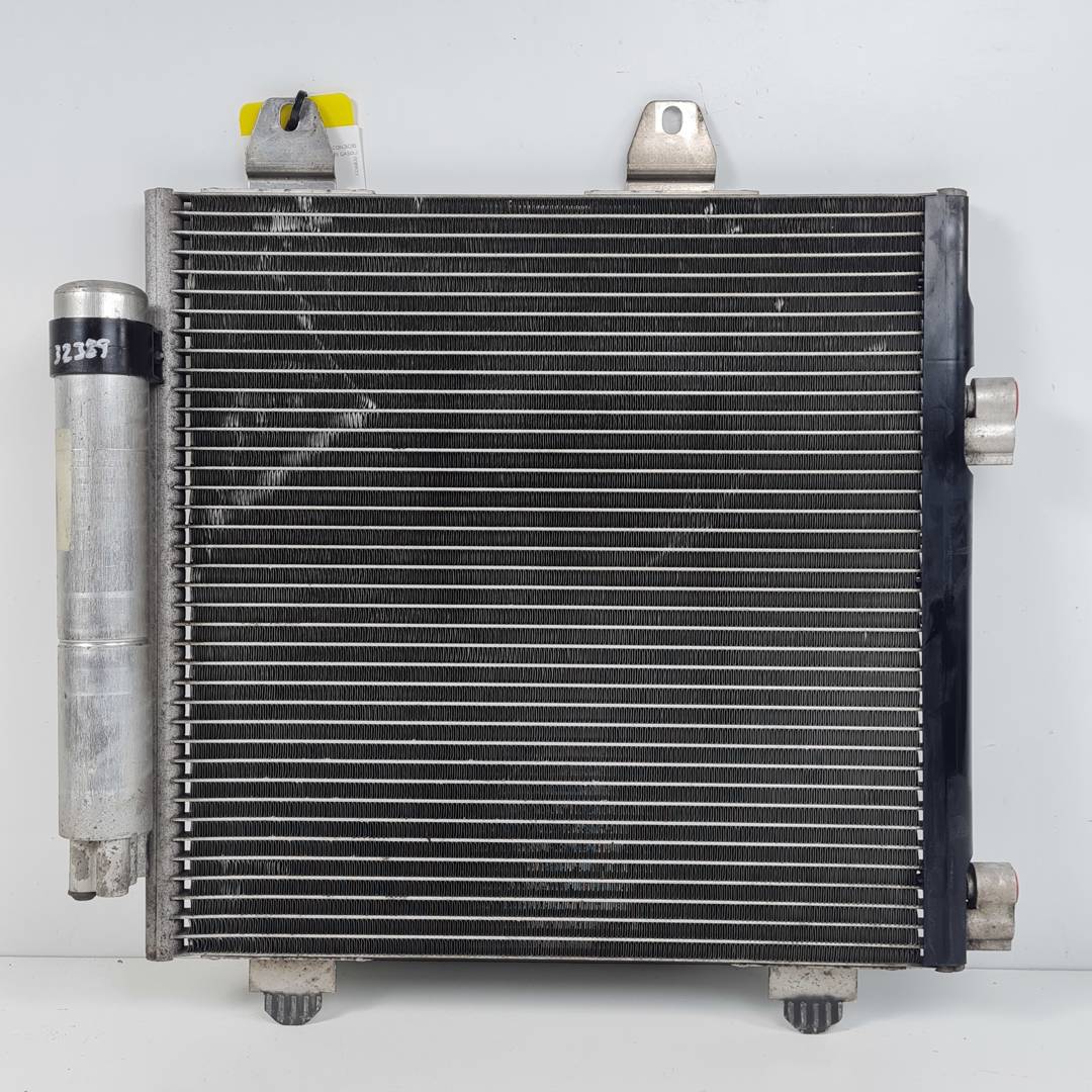 CONDENSADOR / RADIADOR AIRE ACONDICIONADO - 884500H020 - PEUGEOT - 107