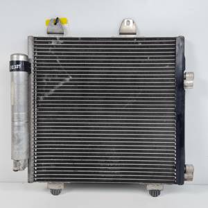 CONDENSADOR / RADIADOR AIRE ACONDICIONADO 884500H020 PEUGEOT 107 Autodesguaces Alicante