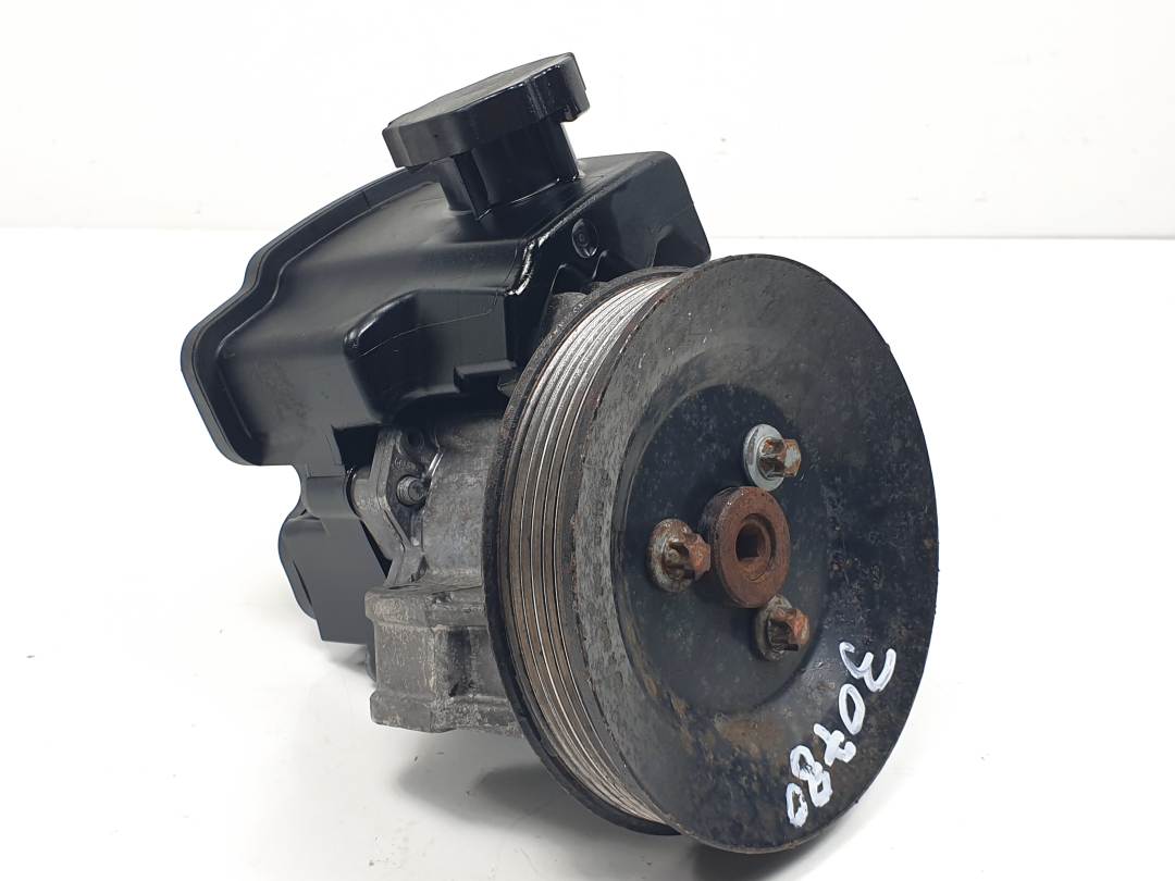 BOMBA DIRECCION - A0024667601 - MERCEDES - SPRINTER 02.00 -> CAJA CERRADA