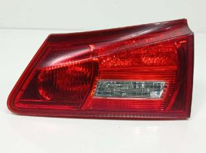 PILOTO TRASERO DERECHO INTERIOR LEXUS IS200 (DS2/IS2) Autodesguaces Alicante