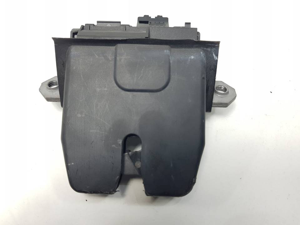 CERRADURA MALETERO / PORTON 01041155004 FORD FOCUS BERLINA (CAP) Autodesguaces Alicante