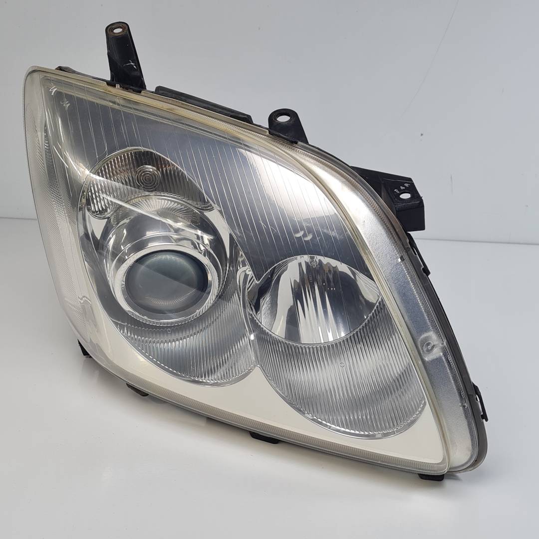 FARO DERECHO - TOYOTA - AVENSIS WAGON (T25)