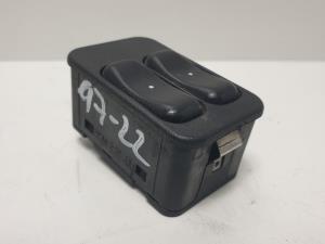 MANDO ELEVALUNAS DELANTERO IZQUIERDO 90561086 OPEL ASTRA G BERLINA Autodesguaces Alicante