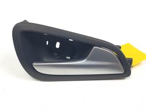 MANETA INTERIOR TRASERA DERECHA AM51U22600BEW FORD FOCUS TURN. (CB8) Autodesguaces Alicante