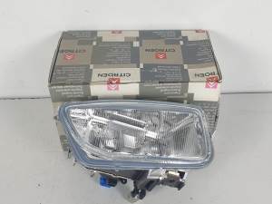 FARO ANTINIEBLA DERECHO 67720225 CITROEN SAXO Autodesguaces Alicante
