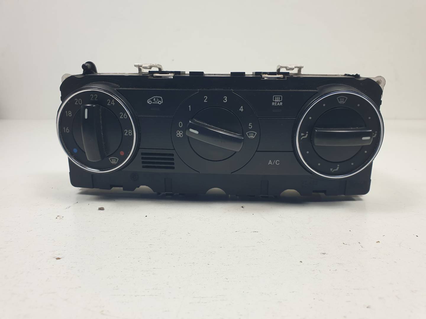 MANDO CALEFACCION / AIRE ACONDICIONADO - A1698301585 - MERCEDES - CLASE B (W245)