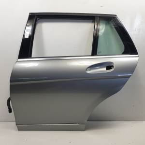 PUERTA TRASERA IZQUIERDA MERCEDES CLASE C (W204) FAMILIAR Autodesguaces Alicante
