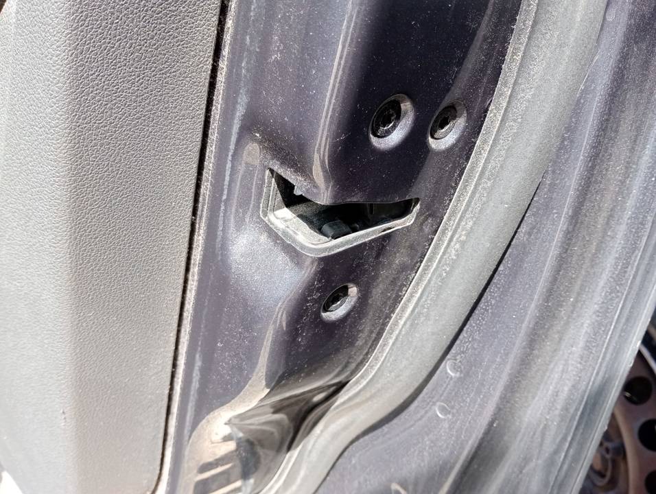 CERRADURA PUERTA DELANTERA DERECHA