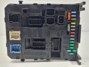 CAJA RELES / FUSIBLES 9663510580 PEUGEOT 307 BREAK/SW (S2) Autodesguaces Alicante