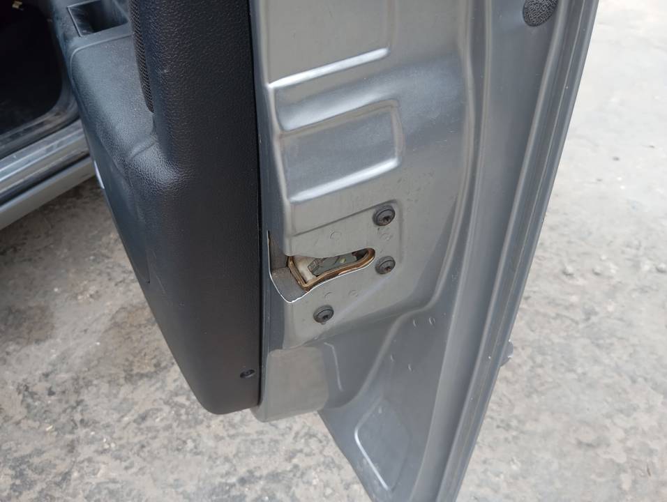 CERRADURA PUERTA DELANTERA DERECHA