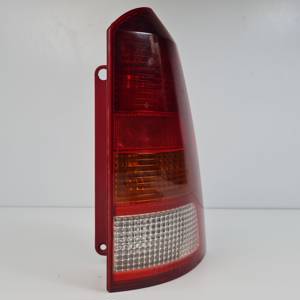 PILOTO TRASERO DERECHO FORD FOCUS TURNIER (CAK) Autodesguaces Alicante