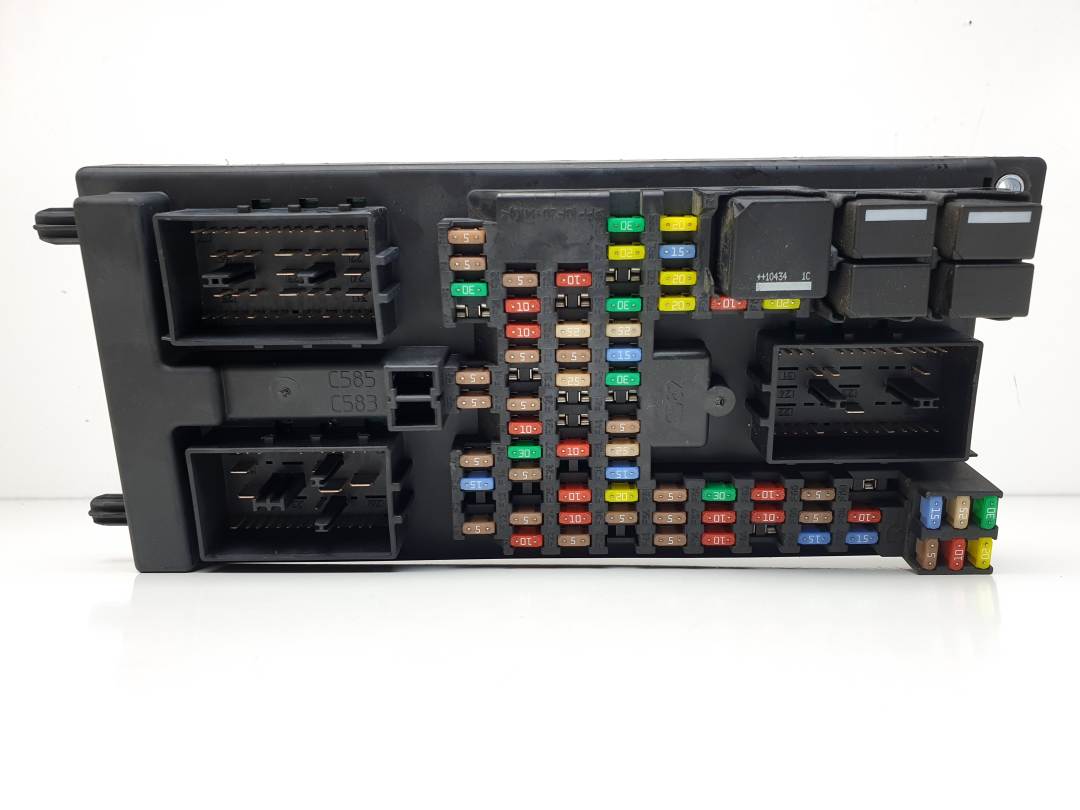 CAJA RELES / FUSIBLES - AH2214F041BH - LAND ROVER - RANGE ROVER SPORT (L320)