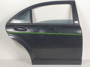 PUERTA TRASERA DERECHA MERCEDES CLASE S (W221) BERLINA Autodesguaces Alicante