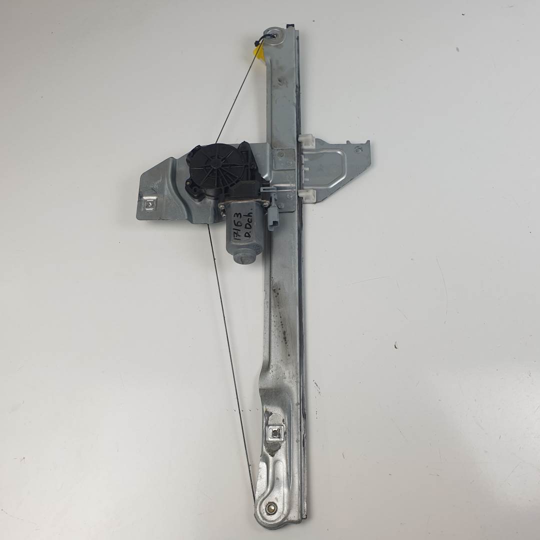 ELEVALUNAS DELANTERO DERECHO - 402104B - PEUGEOT - PARTNER KASTEN (B9)