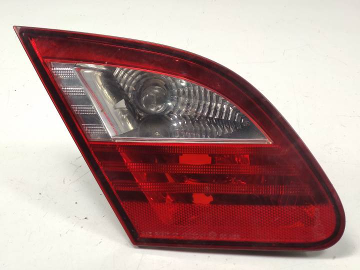 PILOTO TRASERO IZQUIERDO INTERIOR 04389493 CHRYSLER SEBRING BERLINA Autodesguaces Alicante