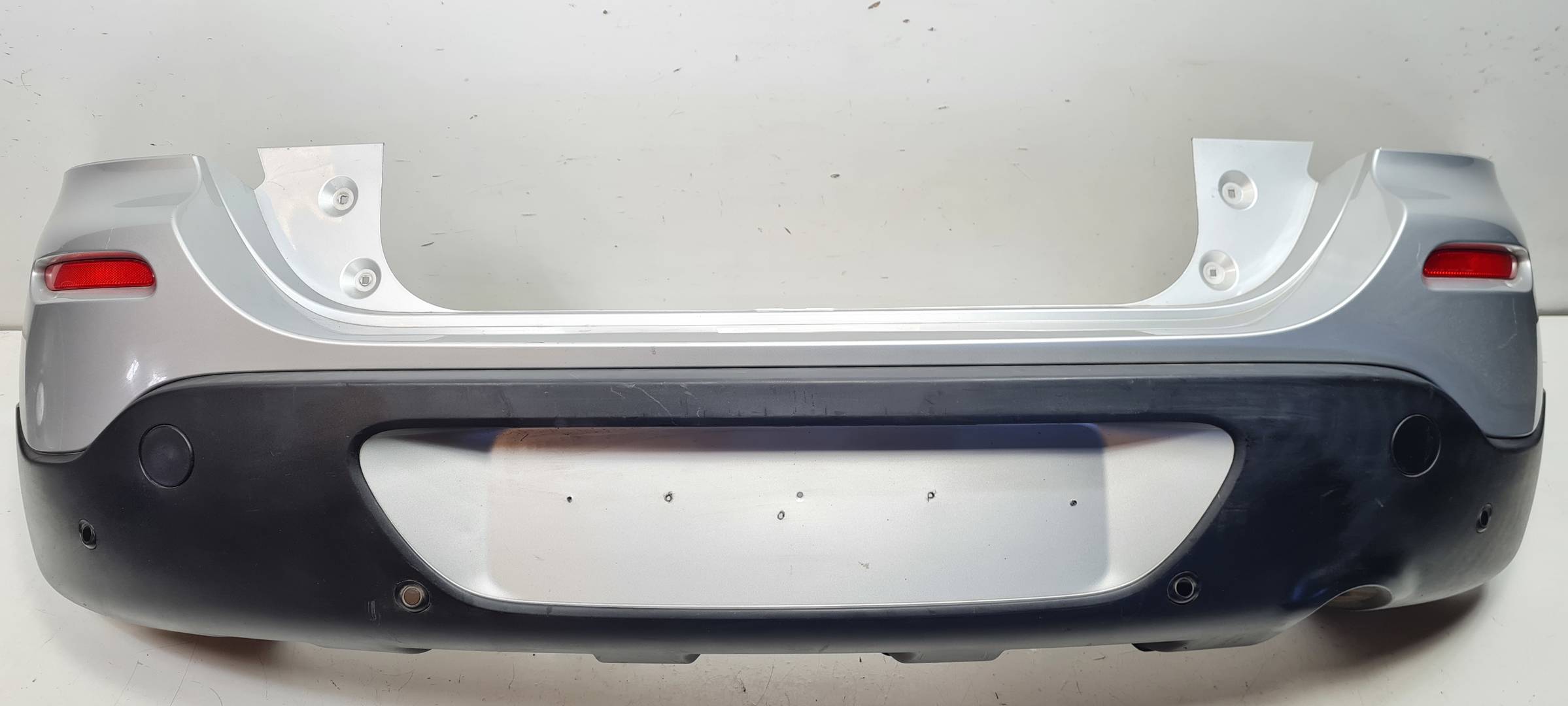 PARAGOLPES TRASERO - MINI - PACEMAN (R61)