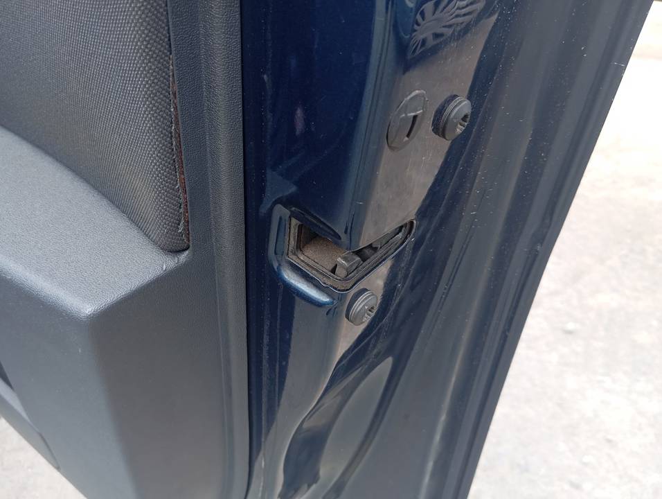 CERRADURA PUERTA DELANTERA DERECHA