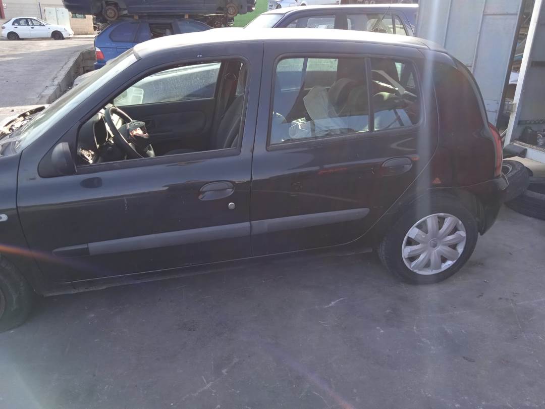 RENAULT CLIO II FASE II (B/CB0) (2001 - 2005)