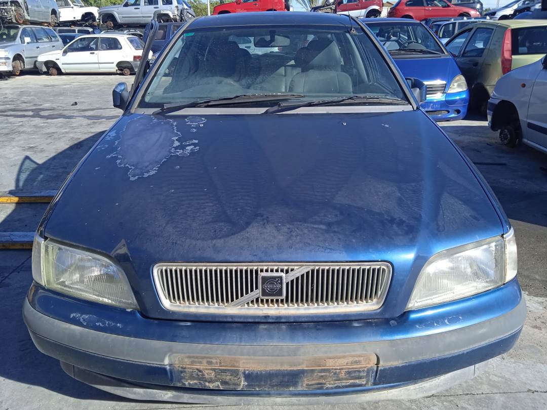 VOLVO V40 FAMILIAR (1995 - 2005)
