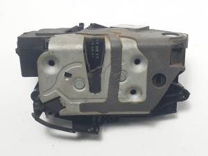 CERRADURA PUERTA TRASERA DERECHA BM5AA26412AC FORD FOCUS TURN. (CB8) Autodesguaces Alicante