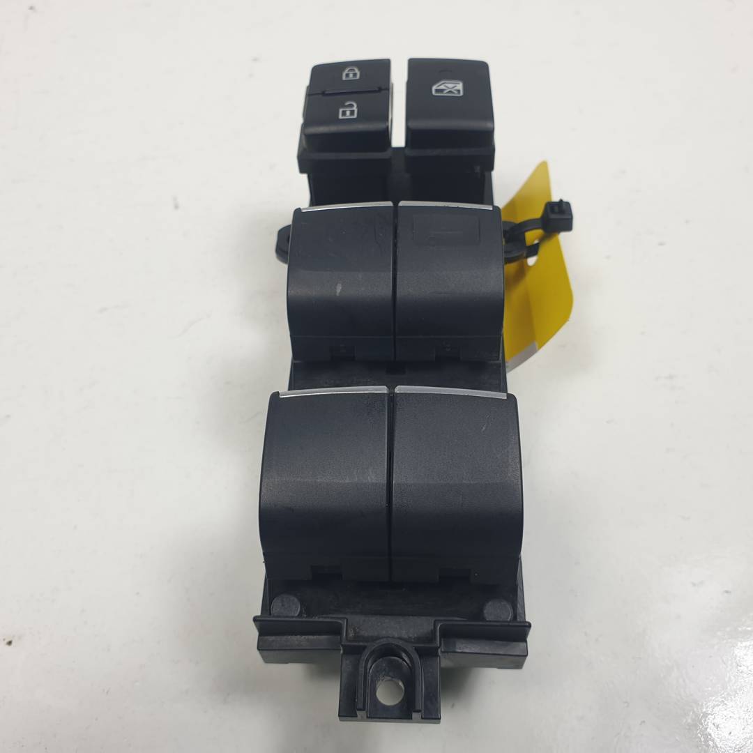 Fensterheberschalter vorne links - 8404042050 - TOYOTA - RAV4