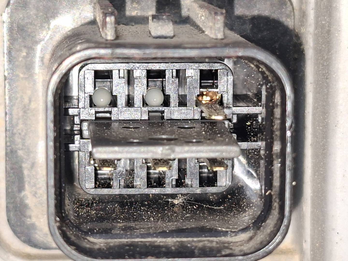 Foto 3 de Faro Izquierdo Daewoo Leganza (1997–2004)