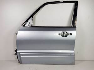PUERTA DELANTERA IZQUIERDA MITSUBISHI MONTERO (V60/V70) Autodesguaces Alicante