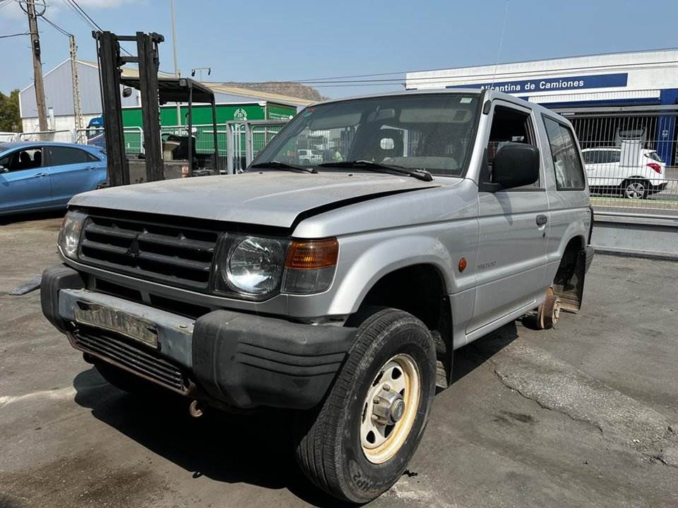MITSUBISHI MONTERO (V20/V40) (1996 - 2000)