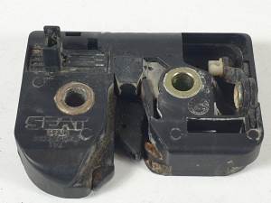 CERRADURA MALETERO / PORTON 6K6827505A SEAT IBIZA (6K1) Autodesguaces Alicante
