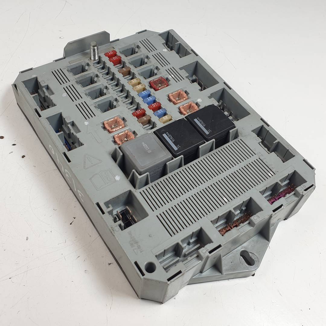 CAJA RELES / FUSIBLES - 8X2T14B476BD - JAGUAR - XF (X250)