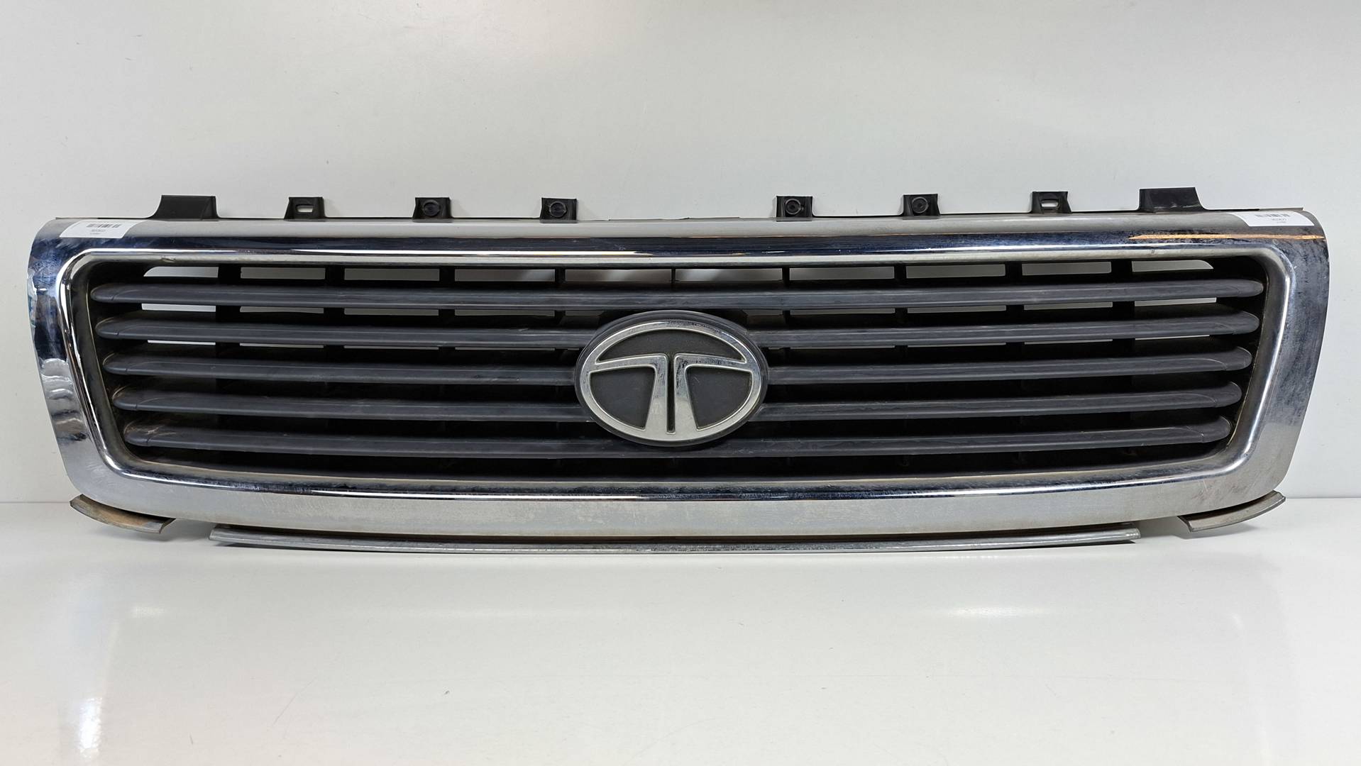 Calandre avant - 69988506348 - TATA - SAFARI