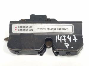 CERRADURA MALETERO / PORTON 4373054 CHRYSLER LE BARON Autodesguaces Alicante